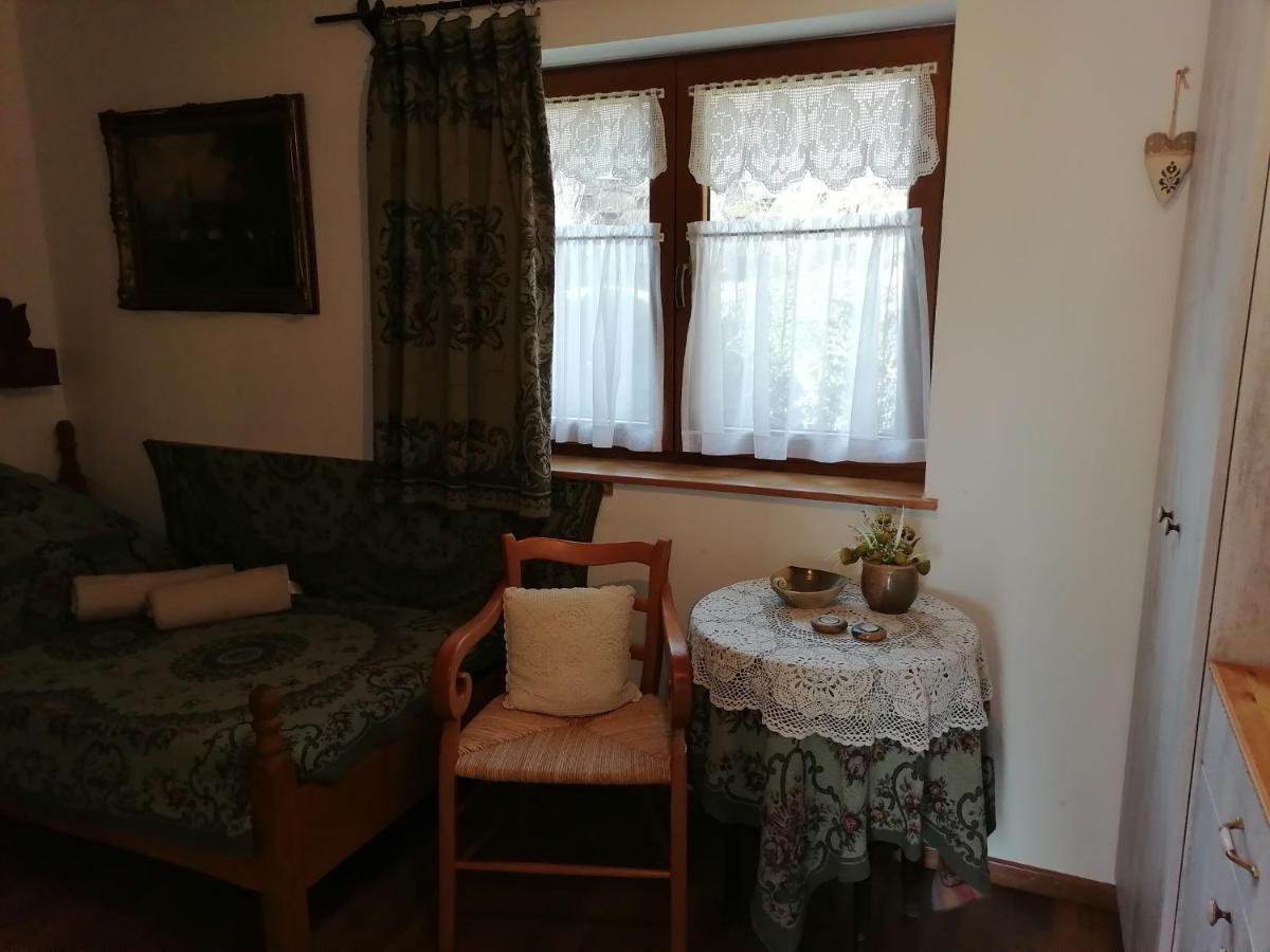 Hotel Mives Vendeghaz Pogány Exterior foto